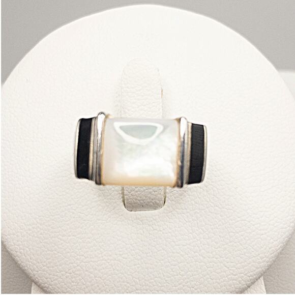 925 Sterling Silver Mother of Pearl & Onyx Inlay Ring Size 7 - Picture 5 of 10